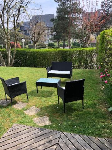 Magnifique 2P En Rez-De-Jardin Oriente Sud A 2 Pas De La Plage Cabourg Ngoại thất bức ảnh